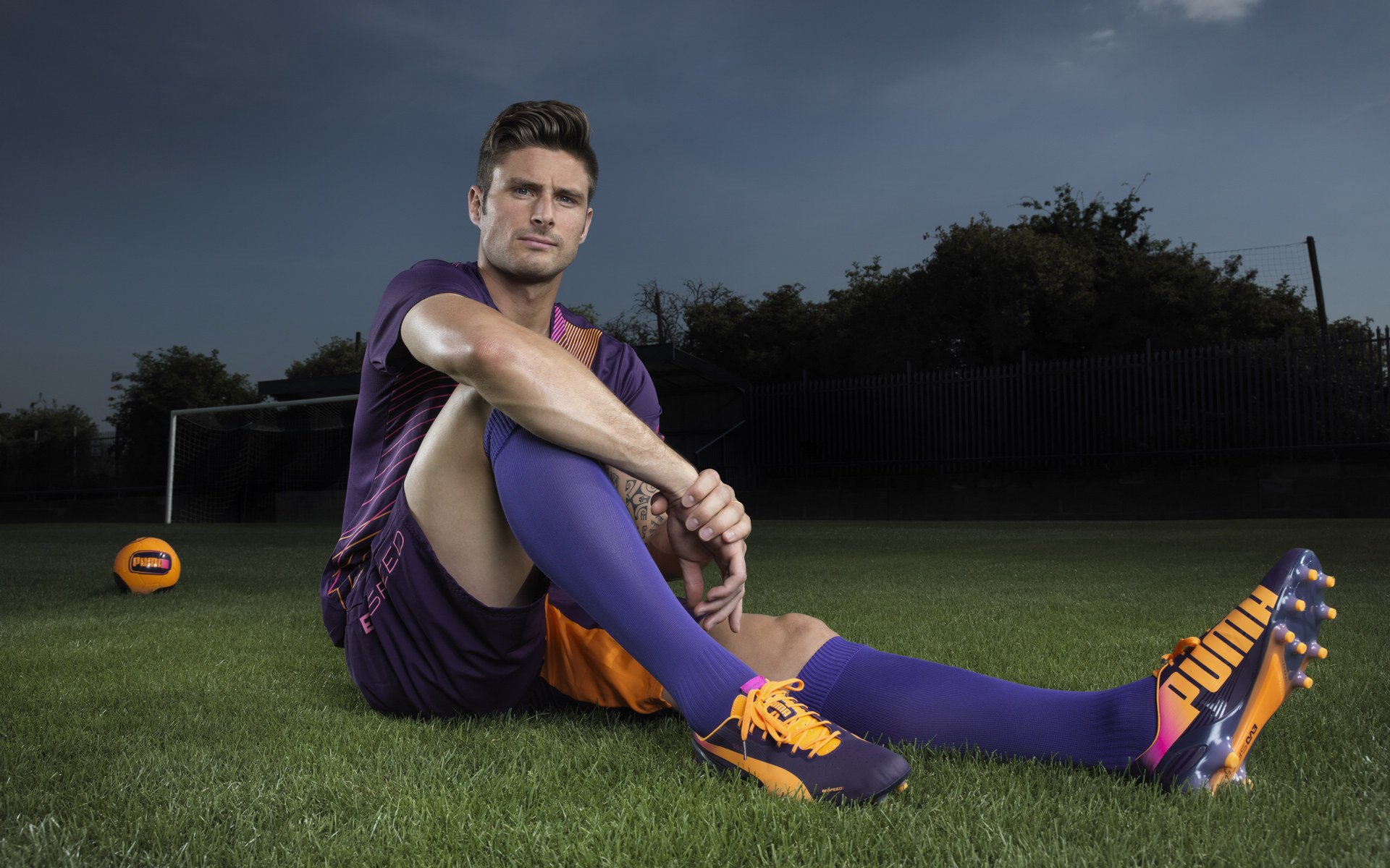 AC MILAN SPORTS全站-赛场医疗急救演练常态化，提升应急反应能力，应急演练医务人员现场